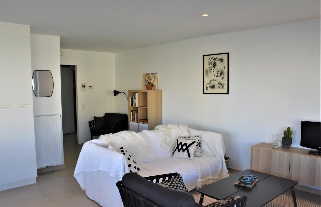 Lichtrijk 2-Slaapkamerappartement Met Zeezicht En Gratis Parking 오스텐드 외부 사진